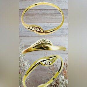 Vintage Solid 10K Yellow Gold & Diamond Bypass Ring Vintage Crossover Design 6